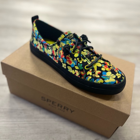 Sperry Shoes - Sperry crest vibe floral Tokyo sneaker